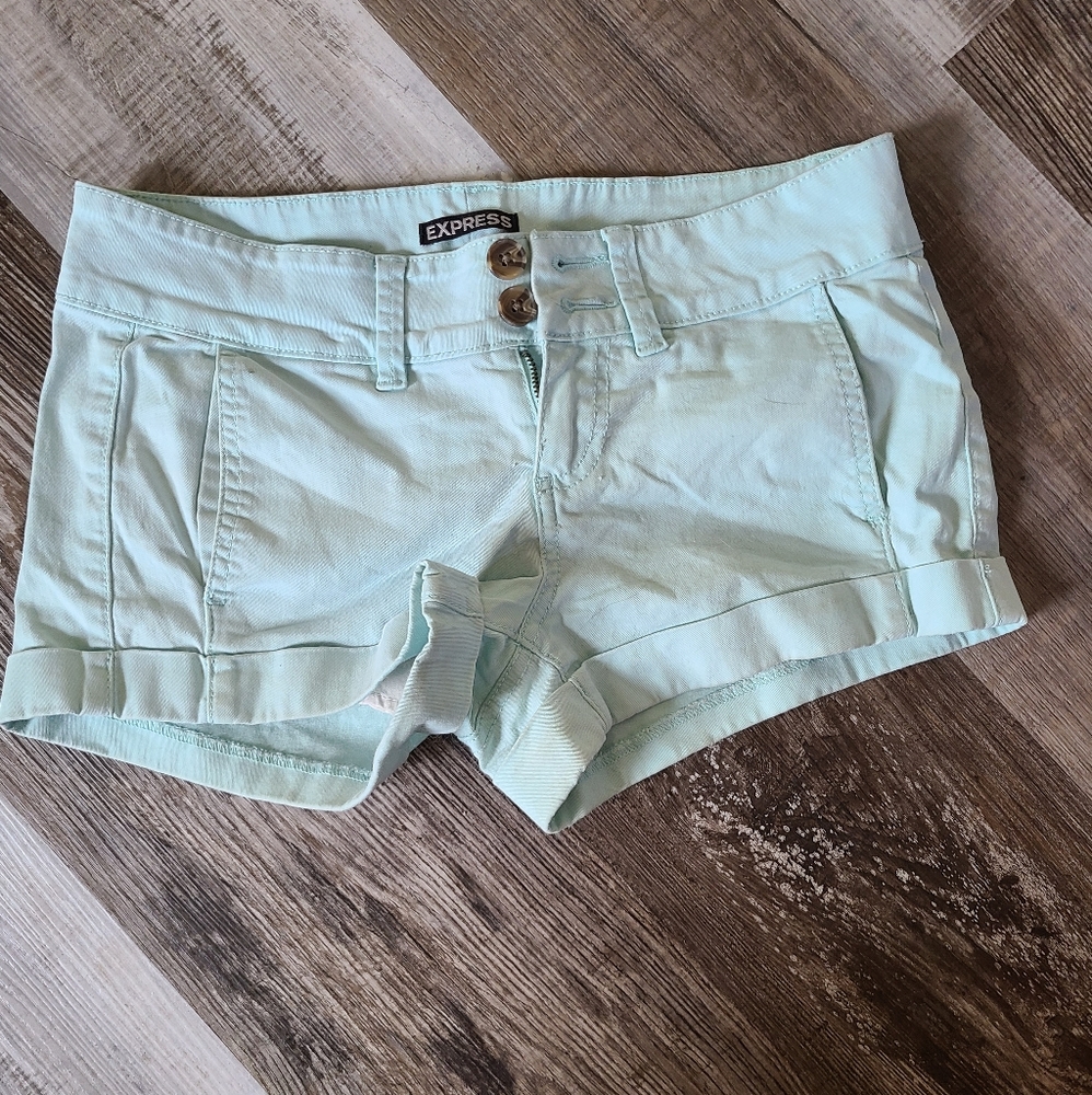 Express shorts